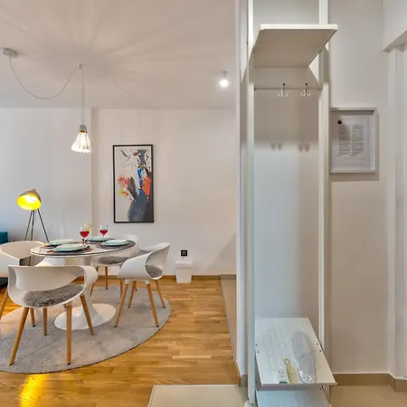 Апартаменты Golden Time *